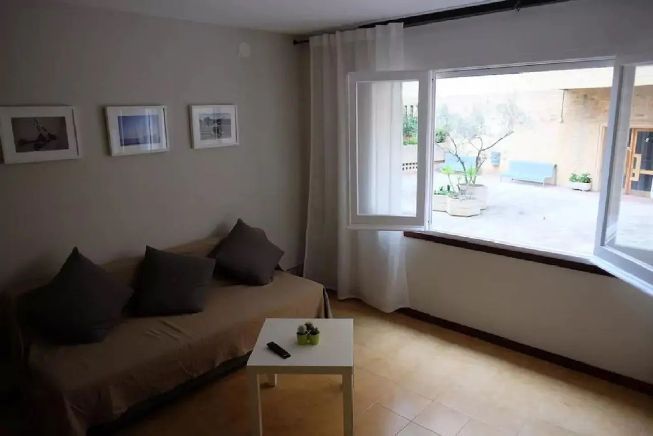 Flat Near Lloret De Mar Center And Beach